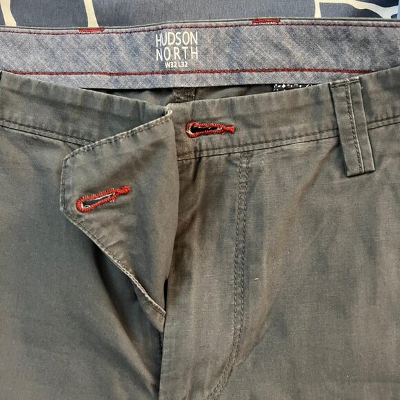 3 Chinos - Picture 5 of 6